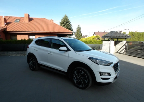 Hyundai Tucson cena 82900 przebieg: 75000, rok produkcji 2018 z Garwolin małe 92